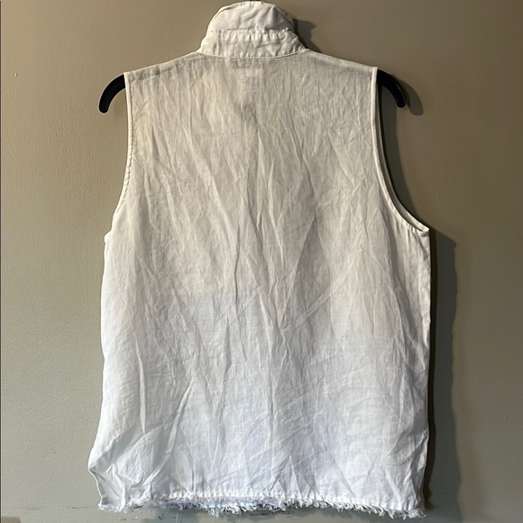 White Sleeveless Linen Button Down Shirt - Picture 5 of 5